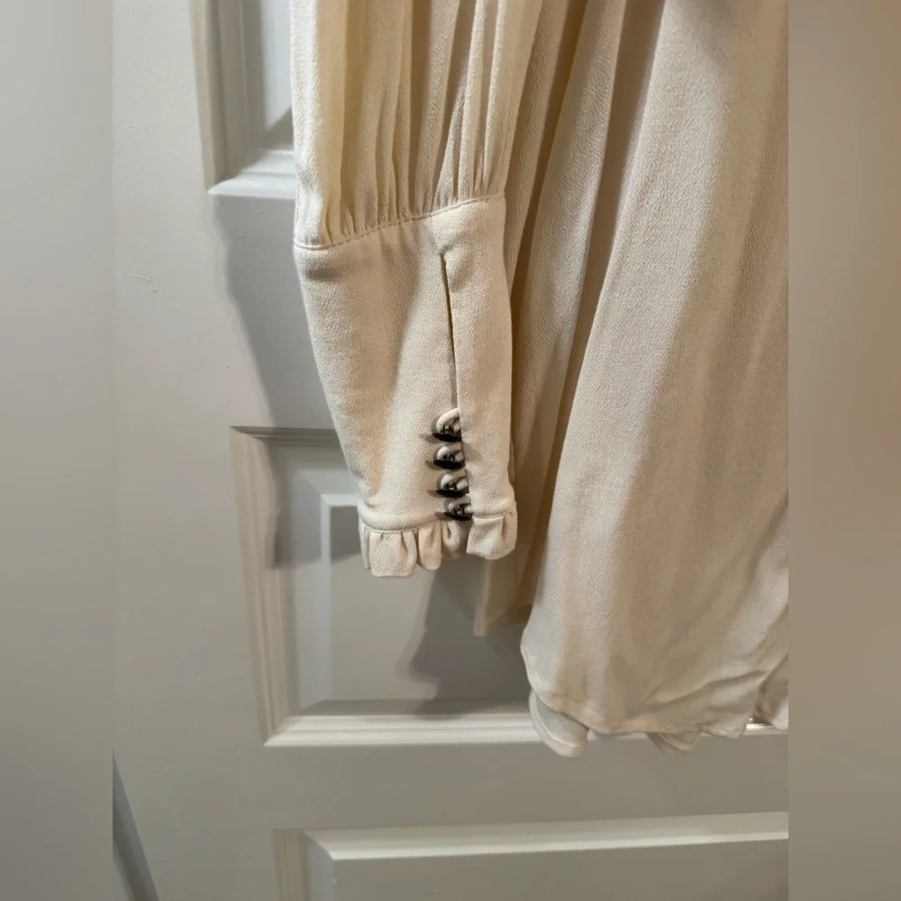 Cream Ruffled Dress - Picture 3 of 4